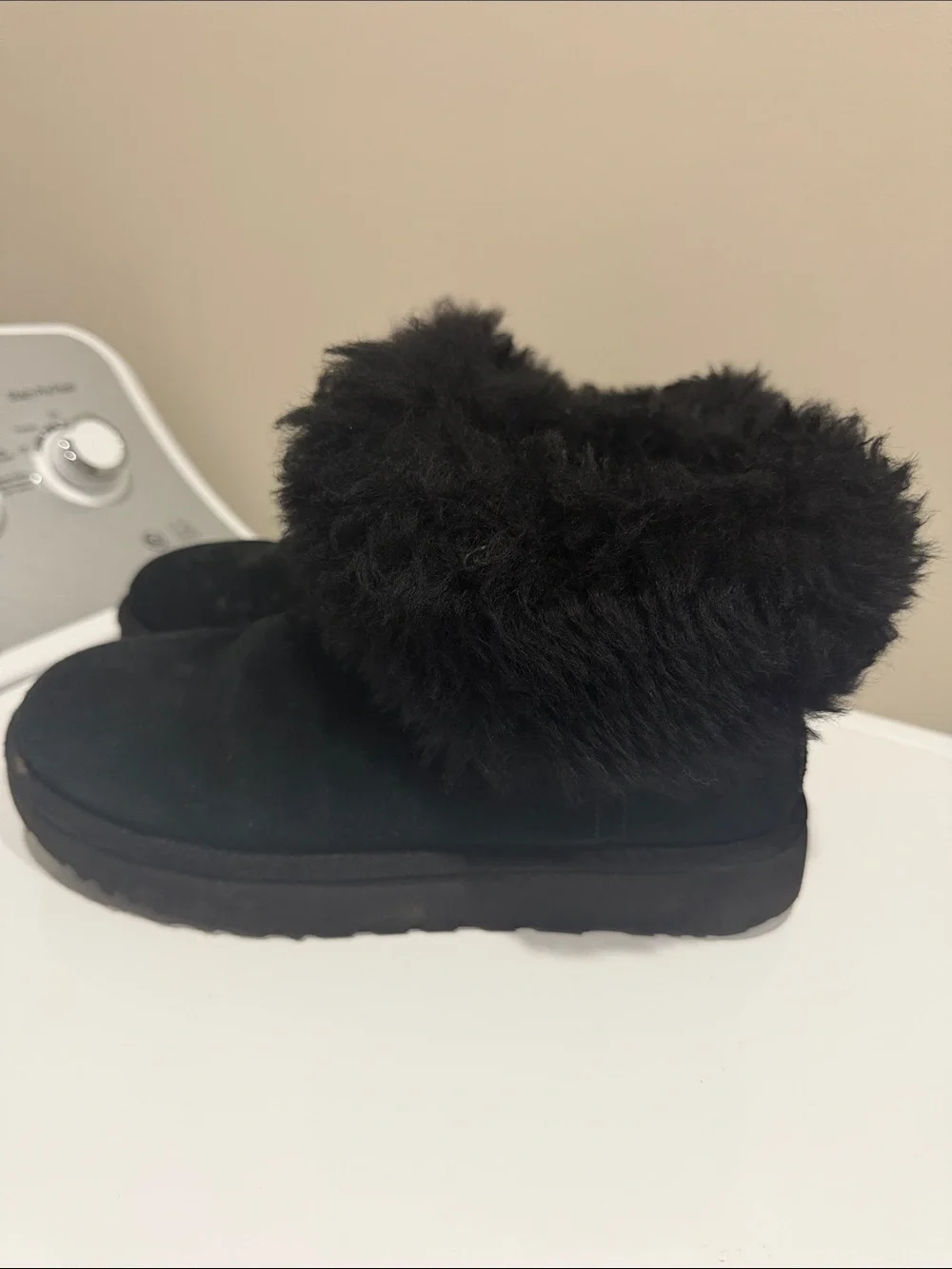 UGG soft slip